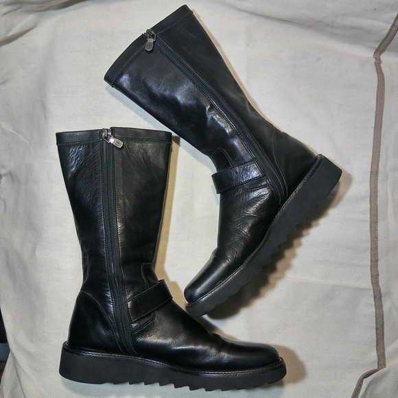 Donald J Pliner Boots - Picture 5 of 12